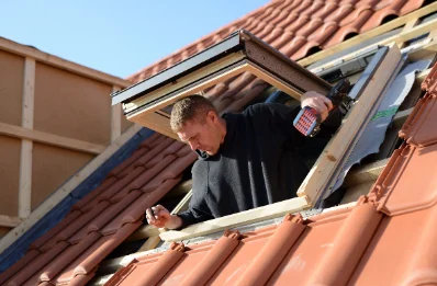 Pose de fenêtres de toit Velux à Lanmodez